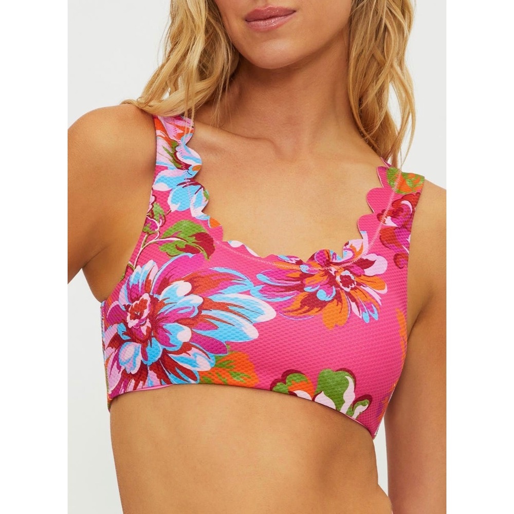 Beach Riot Pink Floral Scalloped Bikini Top Textured Scoop Neck Swimwear M NEW
